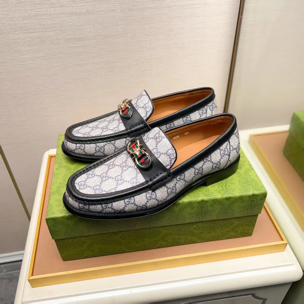 Men's men's shoes 💰460 🆘【GUCCI】Gucci ·🐂里· Hot-selling pea shoes top brand luxury, top quality, the latest fashion pea shoes.. The upper is made of original first-layer cowhide. (Full first-layer water-dyed 🐂 leather·inner). The original stylish and stylish soft rubber wear-resistant and non-slip outsole is light and comfortable on the foot, available in 3 colors! Matching code: 38-44 (customized at 45.46.47)